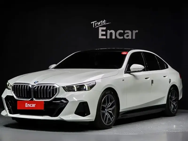 2025 BMW i5 с пробегом 10 249 км