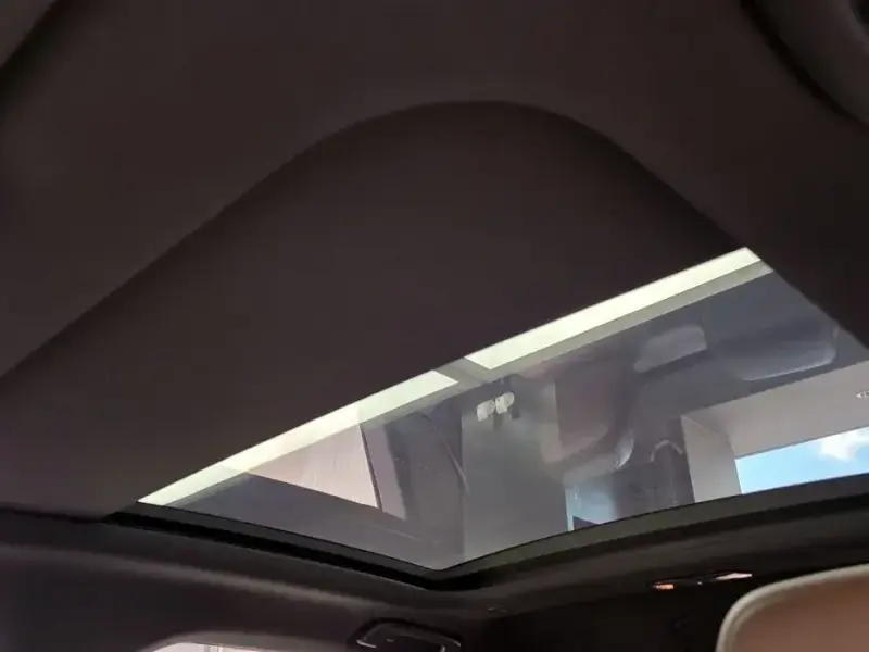 2025 BMW i5 с пробегом 10 249 км