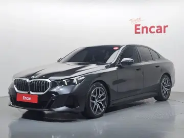 2025 BMW i5 с пробегом 1 015 км