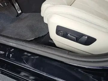 2025 BMW i5 с пробегом 44 263 км