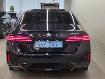 2024 BMW i5 с пробегом 42 976 км