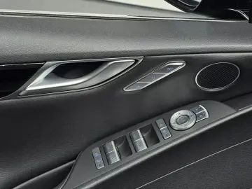 2023 Genesis G80 с пробегом 64 265 км
