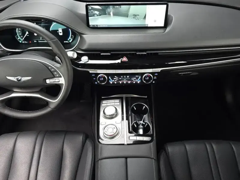 2023 Genesis G80 с пробегом 87 769 км
