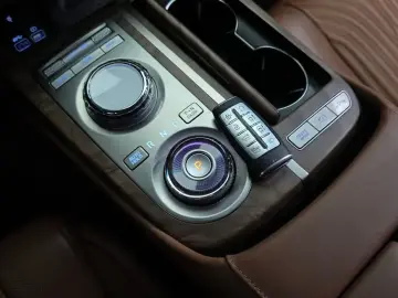 2023 Genesis G80 с пробегом 37 458 км