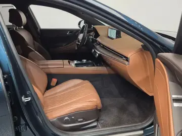 2023 Genesis G80 с пробегом 37 458 км