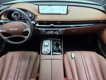 2023 Genesis G80 с пробегом 38 901 км