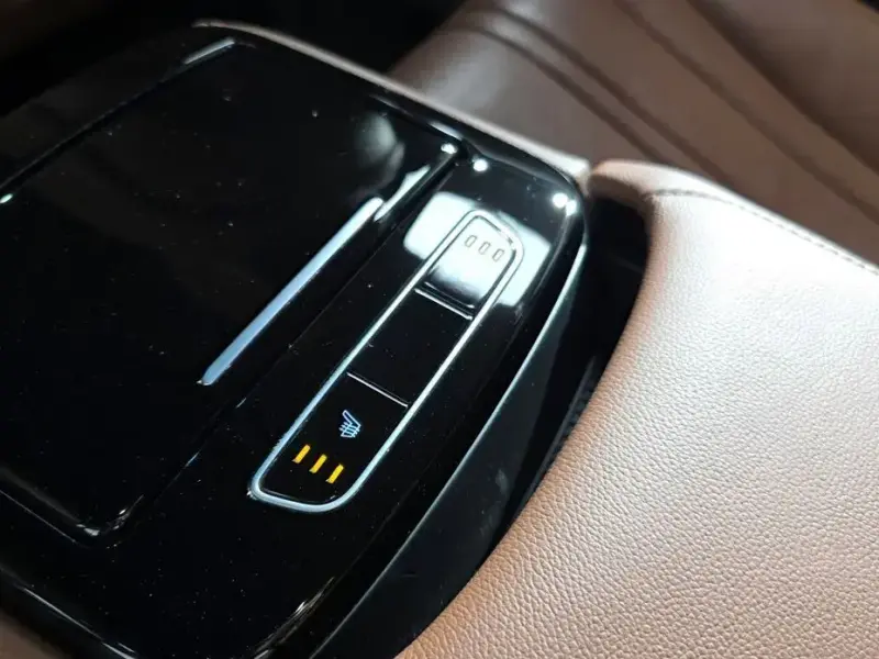 2023 Genesis G80 с пробегом 38 901 км