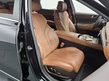 2023 Genesis G80 с пробегом 8 369 км