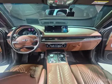 2023 Genesis G80 с пробегом 25 240 км