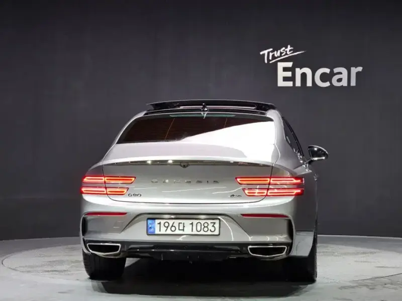 2023 Genesis G80 с пробегом 15 216 км