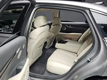 2023 Genesis G80 с пробегом 15 216 км