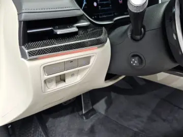2023 Genesis G80 с пробегом 15 216 км