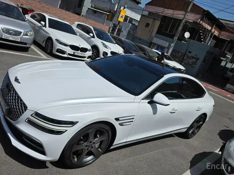 2023 Genesis G80 с пробегом 67 193 км