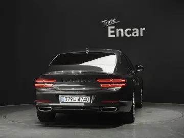 2023 Genesis G80 с пробегом 68 467 км