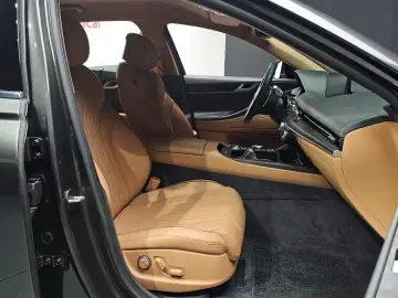 2023 Genesis G80 с пробегом 68 467 км