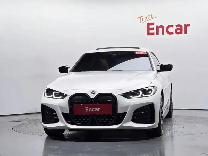 2022 BMW i4 с пробегом 111 589 км