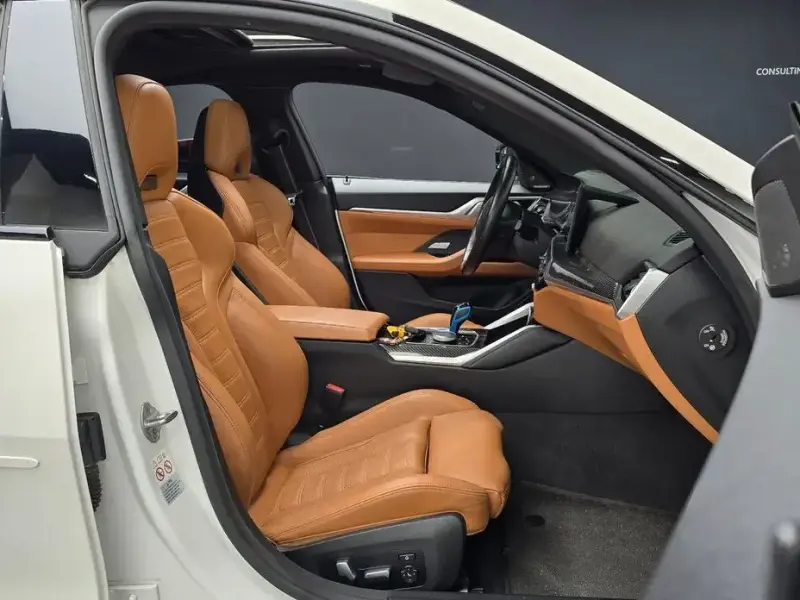 2022 BMW i4 с пробегом 111 589 км