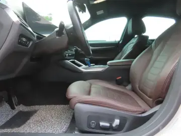 2023 BMW i4 с пробегом 99 514 км