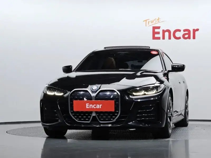 2022 BMW i4 с пробегом 157 898 км