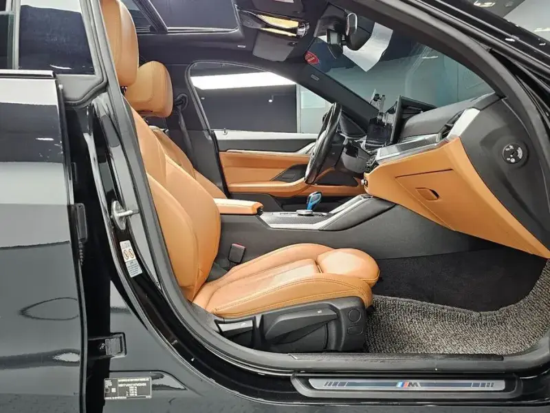 2022 BMW i4 с пробегом 157 898 км