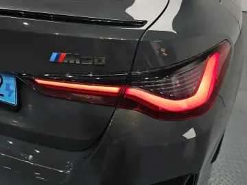 2024 BMW i4 с пробегом 36 983 км