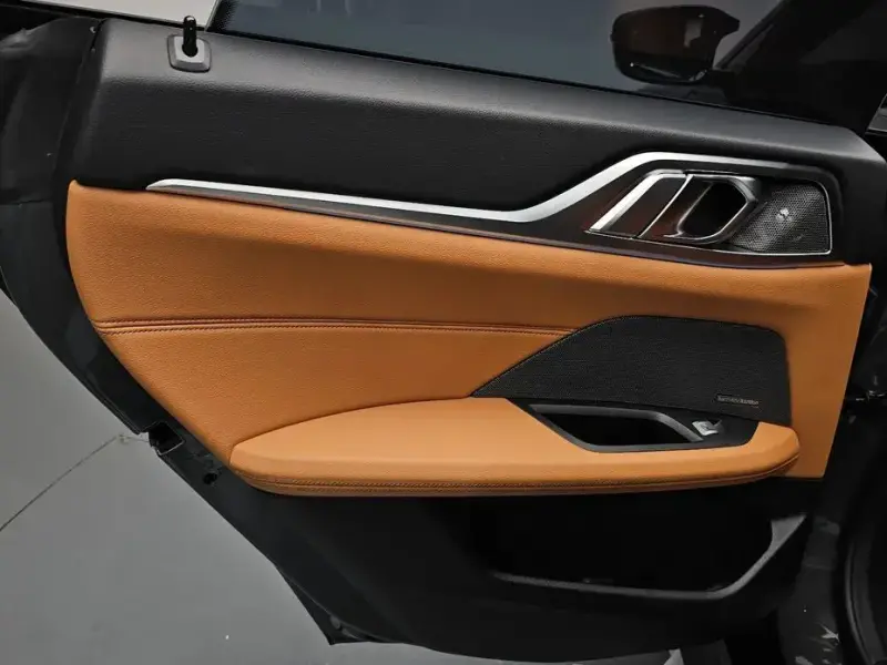 2024 BMW i4 с пробегом 36 983 км