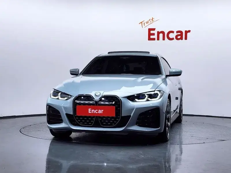 2024 BMW i4 с пробегом 8 835 км