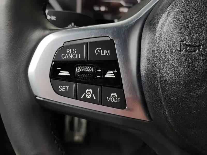 2024 BMW i4 с пробегом 8 835 км
