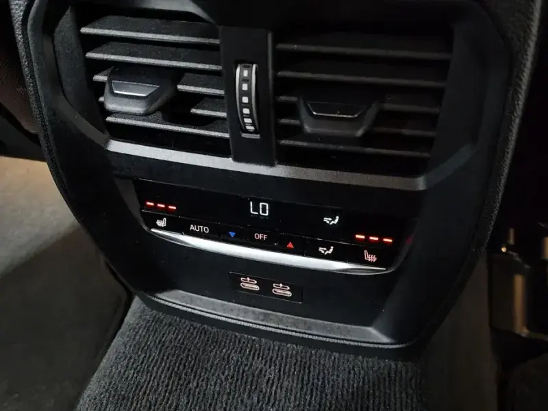 2024 BMW i4 с пробегом 8 835 км