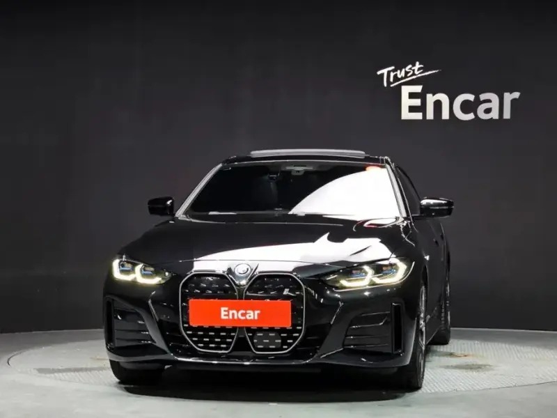 2023 BMW i4 с пробегом 14 627 км