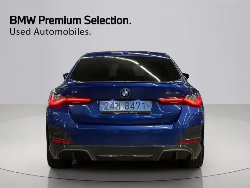 2024 BMW i4 с пробегом 35 880 км