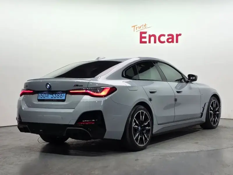 2022 BMW i4 с пробегом 119 100 км