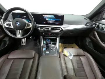 2022 BMW i4 с пробегом 119 100 км
