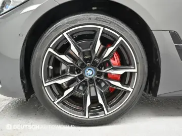 2023 BMW i4 с пробегом 76 819 км