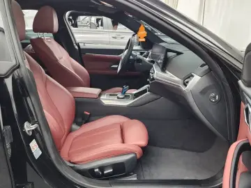 2022 BMW i4 с пробегом 68 060 км