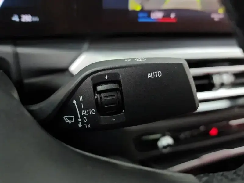 2022 BMW i4 с пробегом 68 060 км