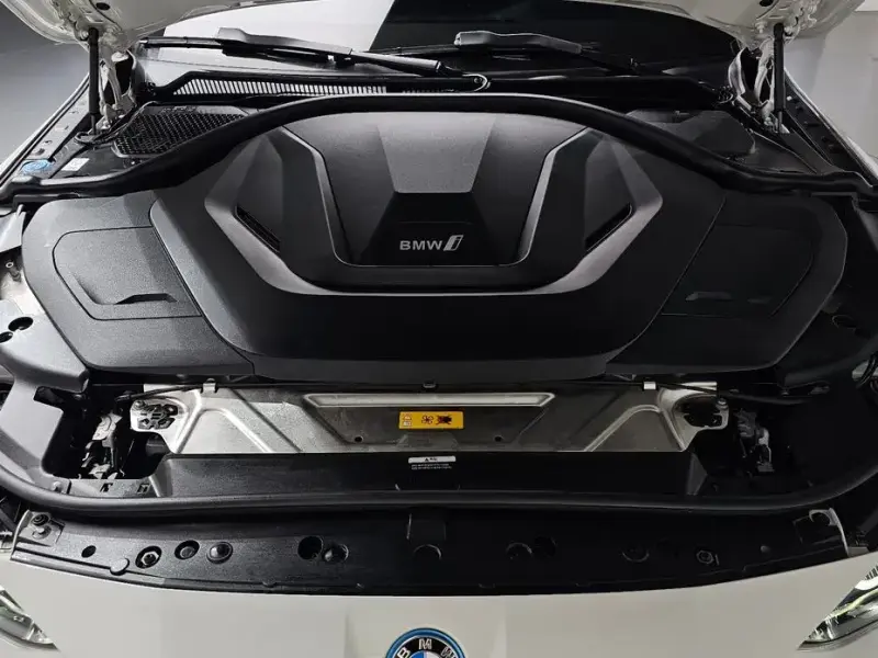 2023 BMW i4 с пробегом 24 766 км