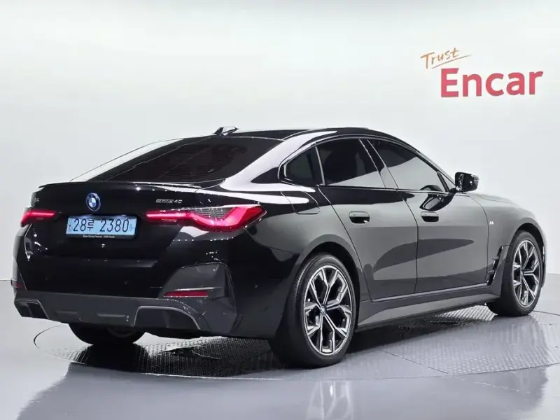 2022 BMW i4 с пробегом 46 102 км