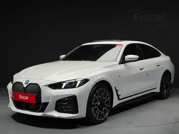2025 BMW i4 с пробегом 17 183 км
