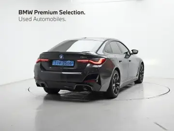 2024 BMW i4 с пробегом 10 358 км