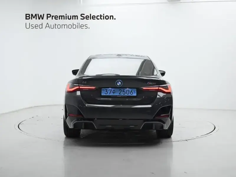 2024 BMW i4 с пробегом 10 358 км
