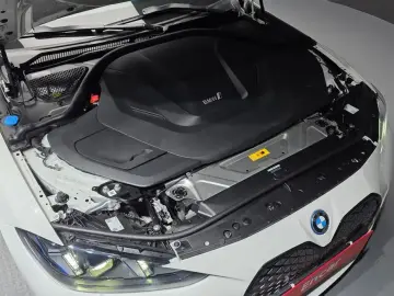 2025 BMW i4 с пробегом 17 183 км