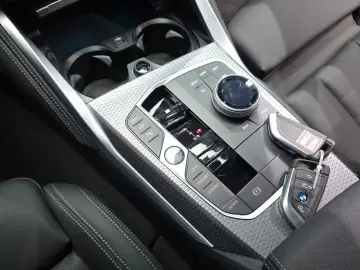 2025 BMW i4 с пробегом 17 183 км