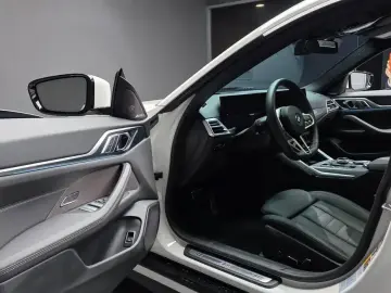2025 BMW i4 с пробегом 17 183 км