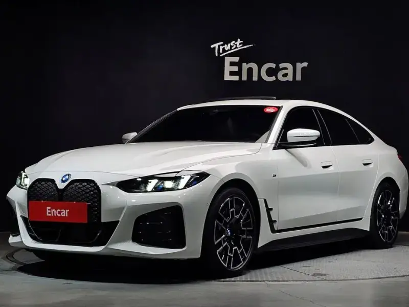 2025 BMW i4 с пробегом 19 329 км