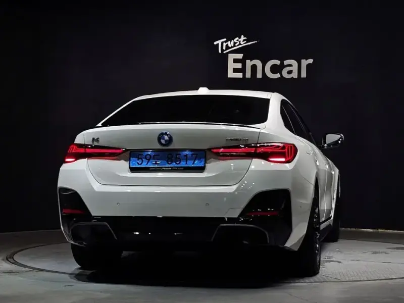 2025 BMW i4 с пробегом 19 329 км