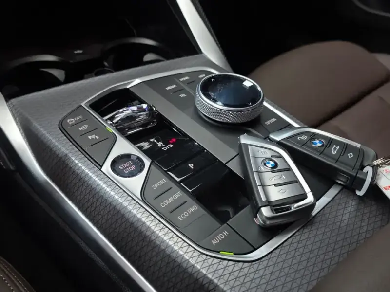 2025 BMW i4 с пробегом 19 329 км