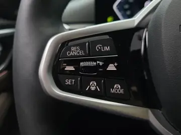 2025 BMW i4 с пробегом 19 329 км