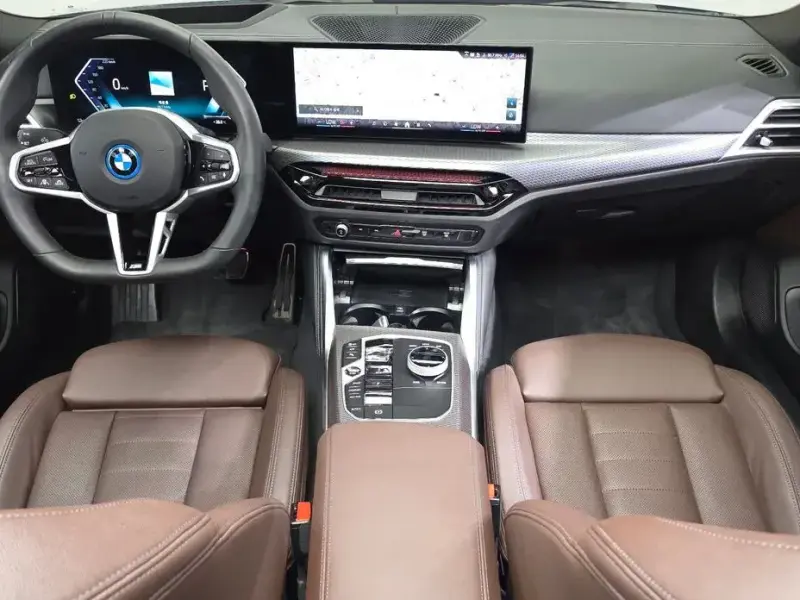 2025 BMW i4 с пробегом 4 446 км