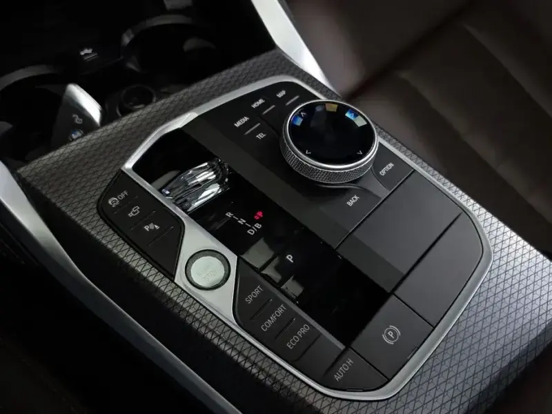 2025 BMW i4 с пробегом 4 446 км
